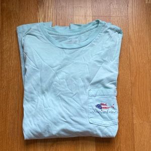 Vineyard vines, blue T-shirt with fish detail
